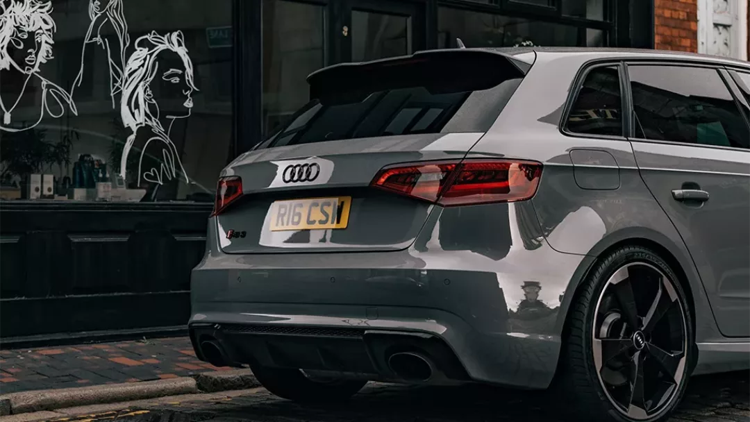 Grey Audi RS3