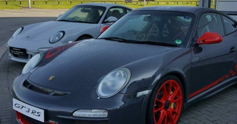 The Porsche GT3 RS vs GT2 RS