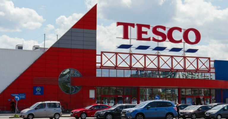 Does Cazoo 80% share price collapse mirror Tesco's failed online car sales venture over 10 years ago?