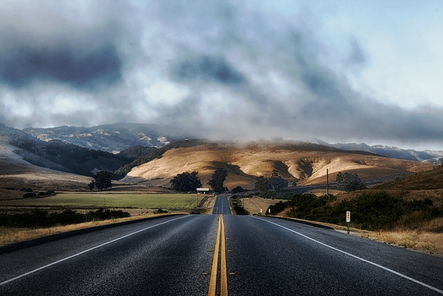 road, pavement, countryside, hard shoulder, country, location, traffic