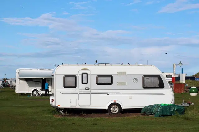 caravan, camping, campsite, towing, tow caravans,. capable of towing, electric cars for towing 