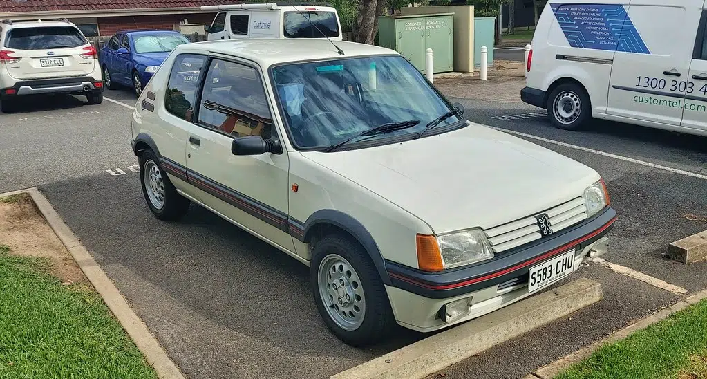 cars, greatest lifespan potential, Peugeot, Peugeot 205, longevity, potential lifespan, vehicle 