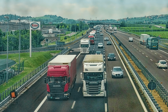 highway, road, trucks, first stretch, delays, road number, junctions 