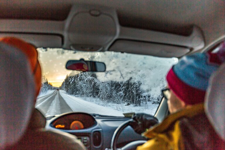 Winter Driving Tips: How to Drive in Snowy and Icy Weather