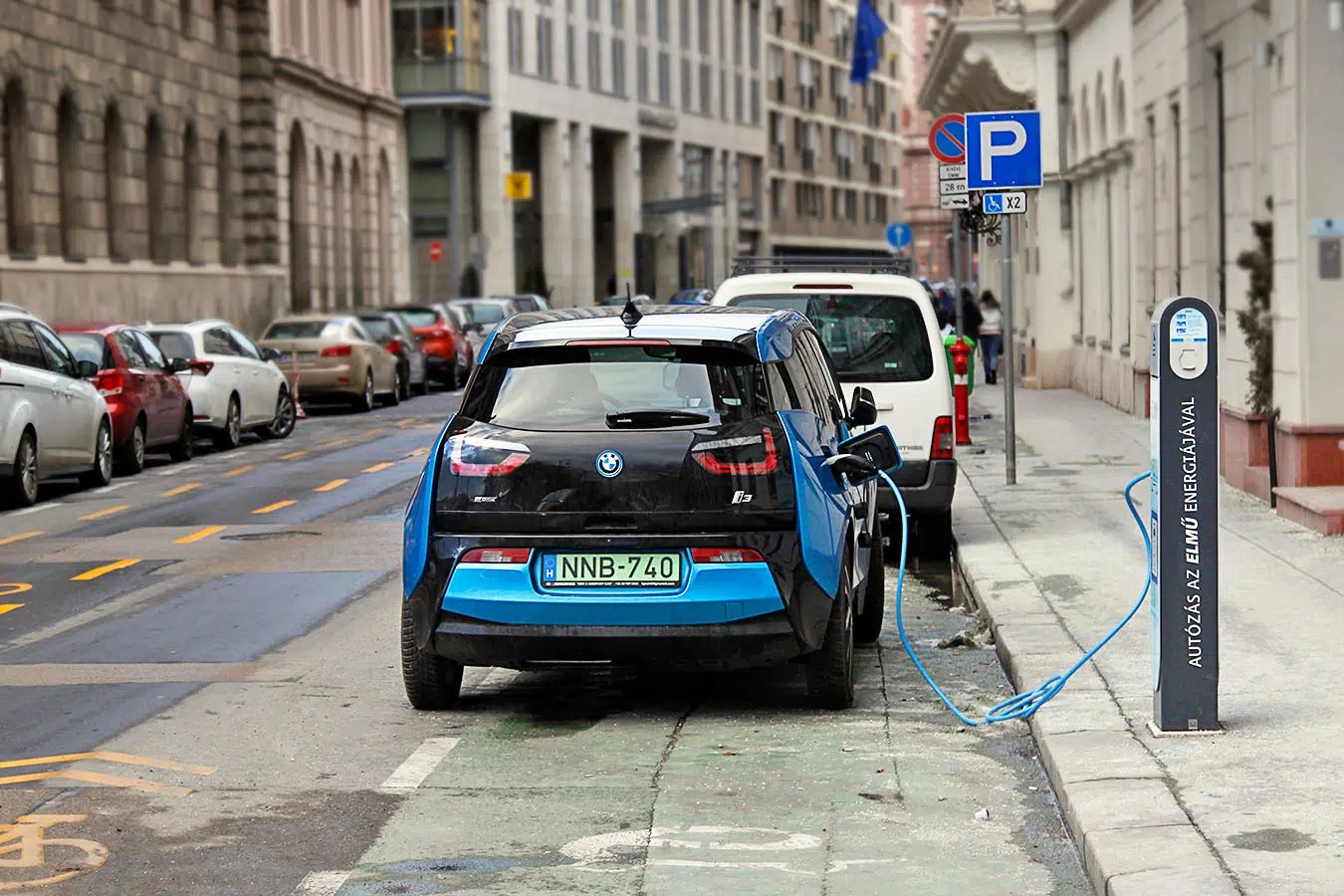 EV rapid charging at car parks or public chargers