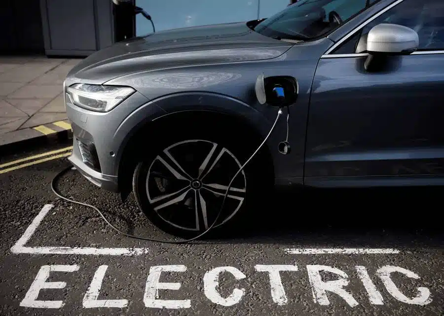 How fast do Electric cars charge?